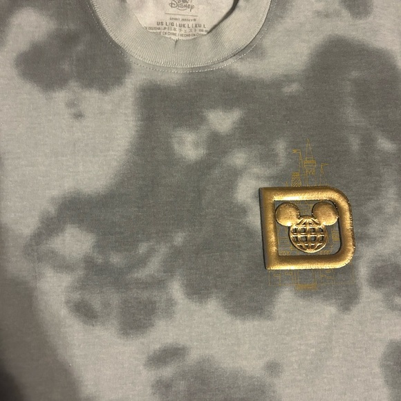 Disney Spirit Jersey Gray and Gold Logo Long Sleeve Shirt NWOT - Picture 2 of 3